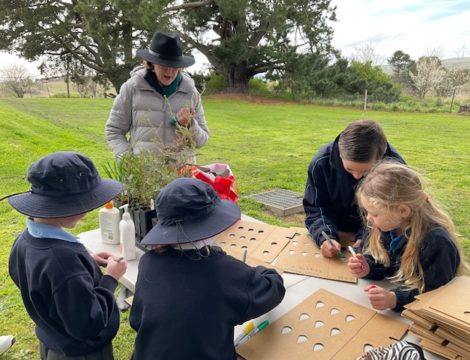 Threatened Species Day: Landcare and K2W help deliver important environmental message to students